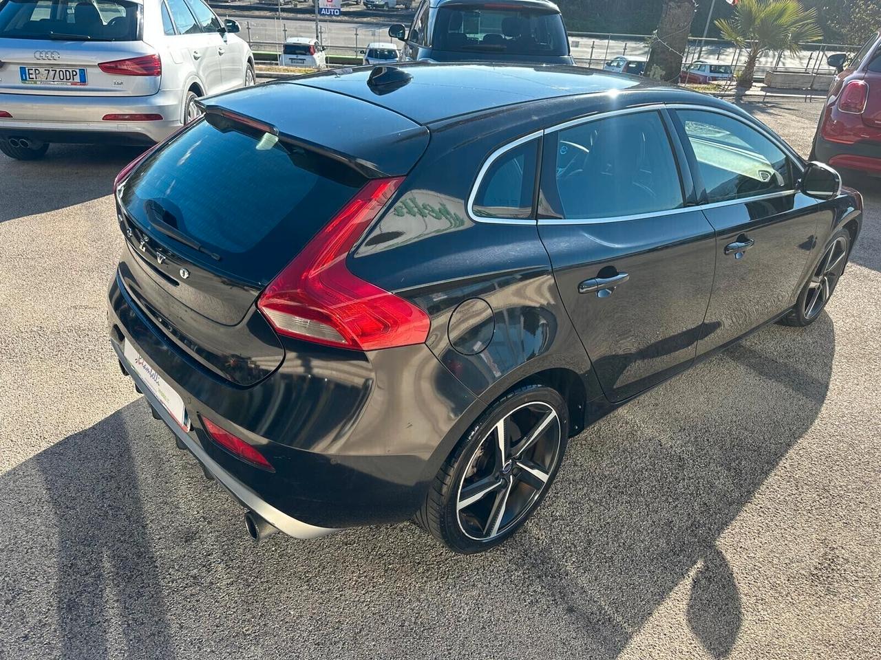 Volvo V40 D2 1.6 Powershift SUMMUM NEOPATENTATI AUTOMATICA