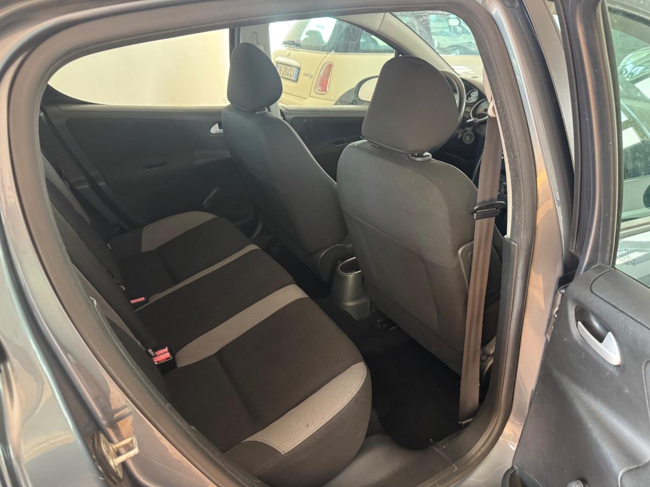 Peugeot 207 1.4 BENZINA / GPL OK NEOPATENTATI