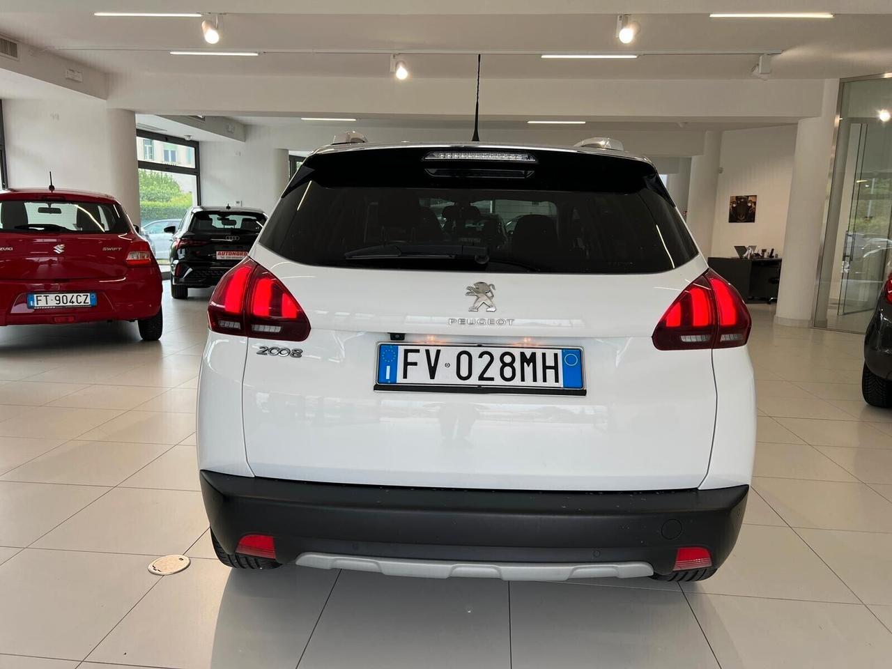 Peugeot 2008 BlueHDi 120 EAT6 S&S Allure