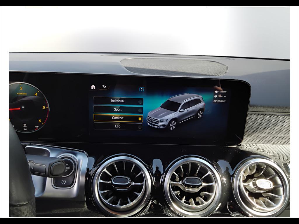 Mercedes-Benz GLB - X247 2019 - GLB 200 d Premium auto