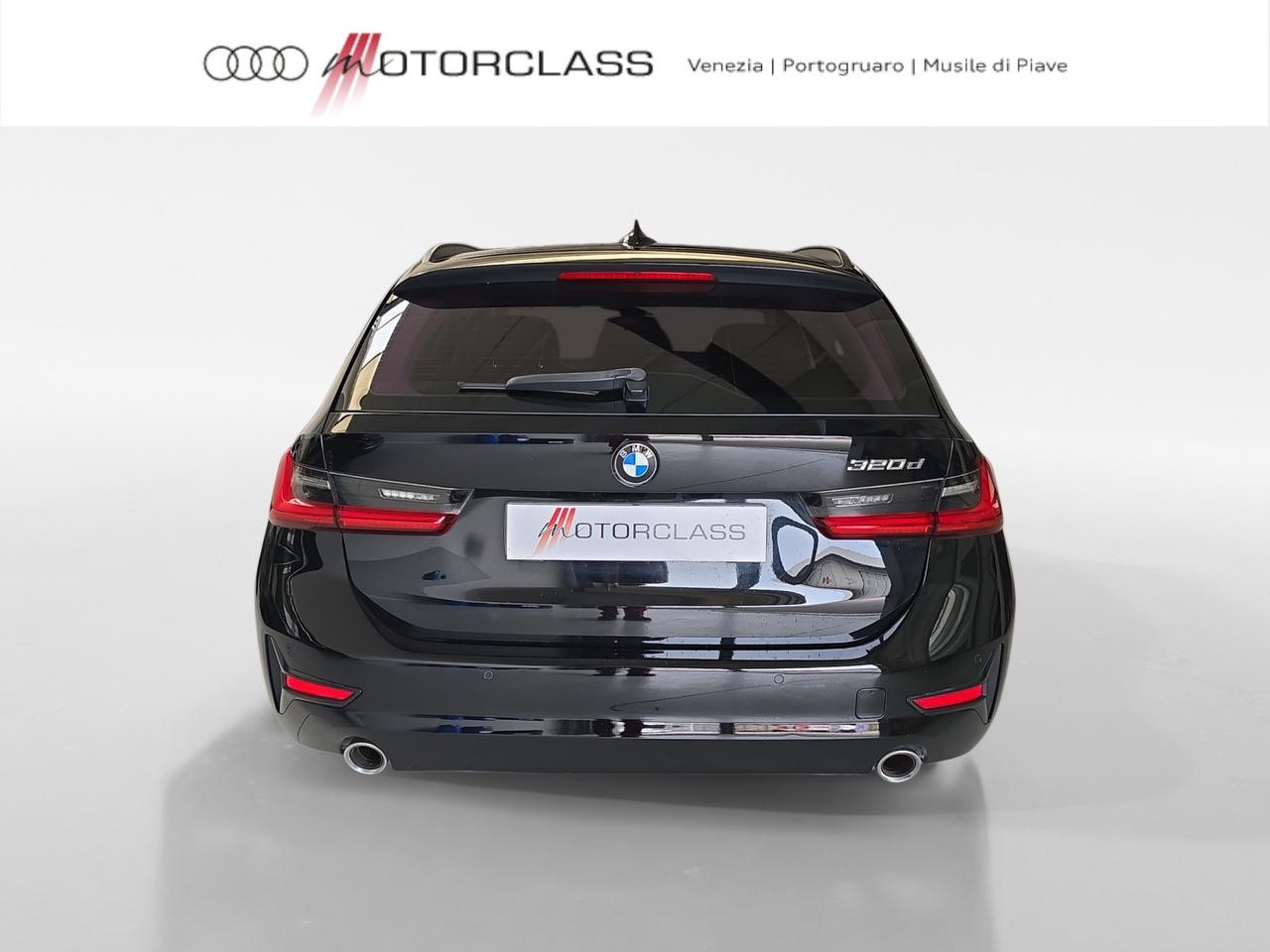 320d Touring Auto