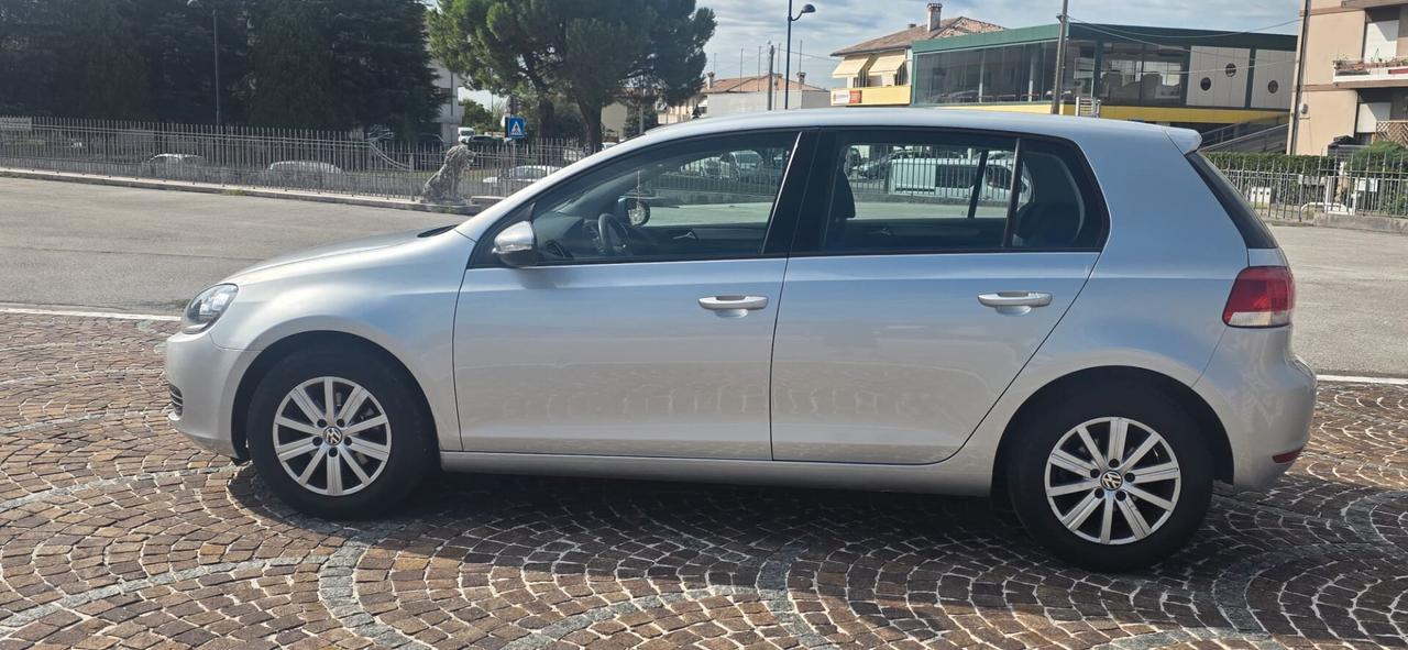 Volkswagen Golf 1.6 TDI DPF 5p. Highline