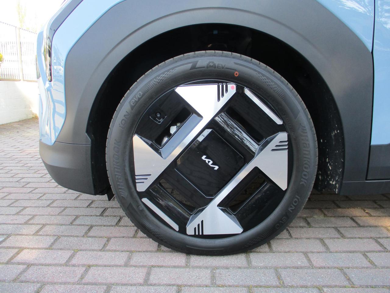 Kia EV3 81,4 kWh Earth - PRONTA CONSEGNA