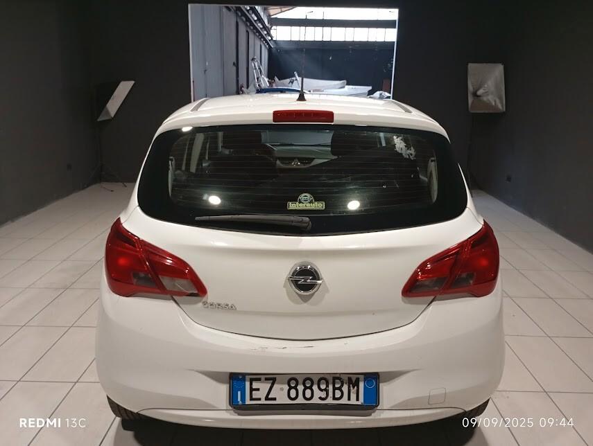 Opel Corsa del 2015 BENZINA / GPL NEOPATENTATI