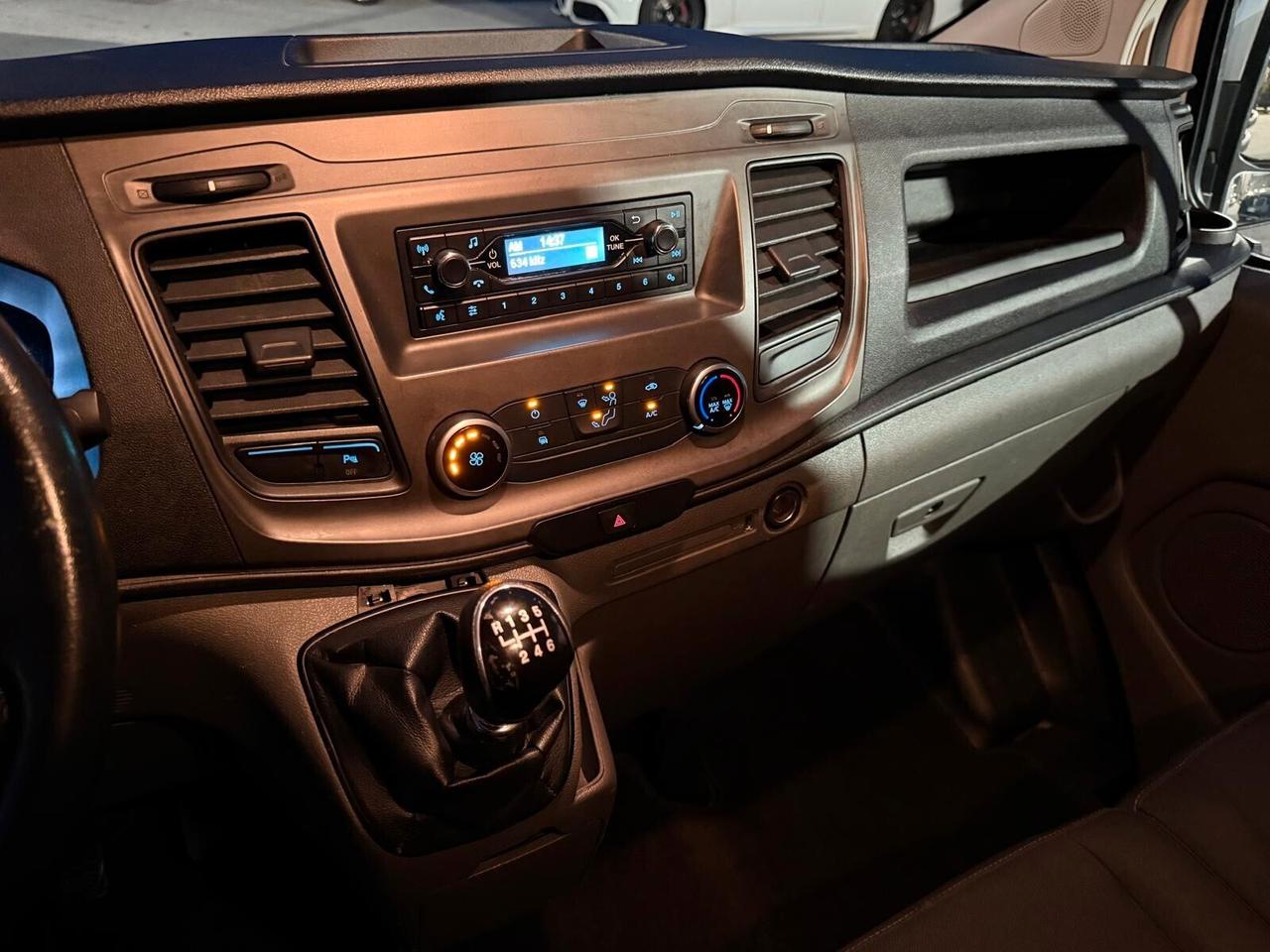 Ford Tourneo Custom 2.0 TDCi 130CV PL