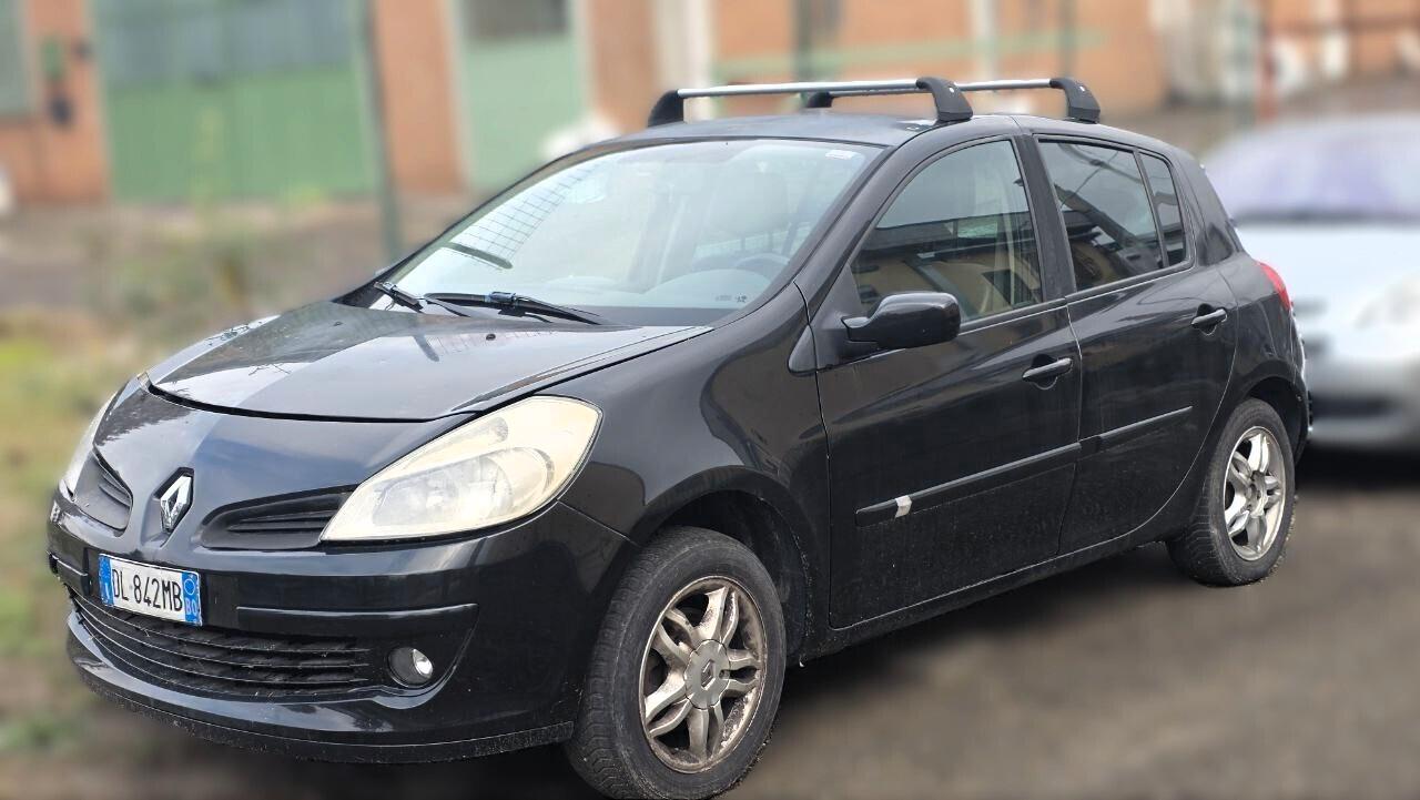 Renault Clio 1.4 turbo GPL neopatentati motore nuovo