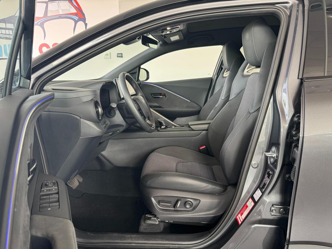 Toyota C-HR 1.8 hev Lounge fwd e-cvt PREZZO REALE