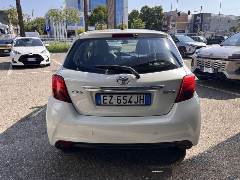 Toyota Yaris 1.3 Dual VVT-i 99cv Lounge