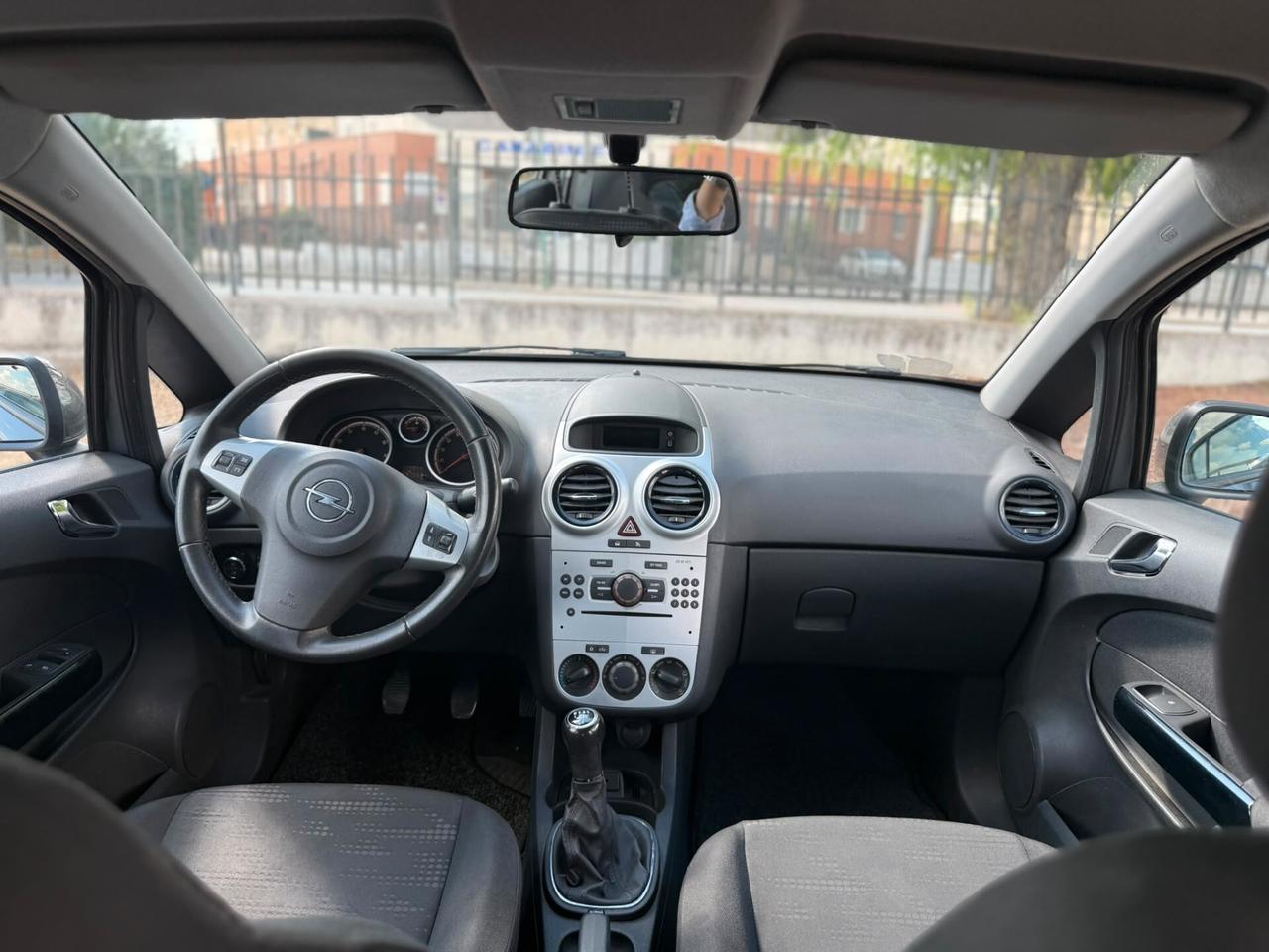 Opel Corsa 1.2 5 porte Cosmo