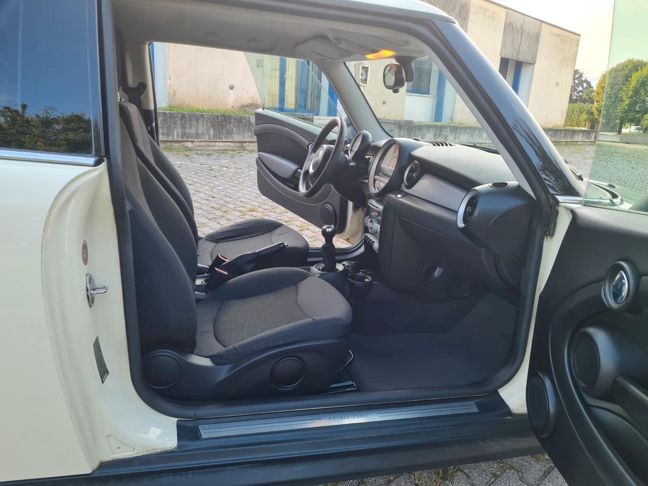 Mini One 1.4i 16V Ray OK NEOPATENTATI