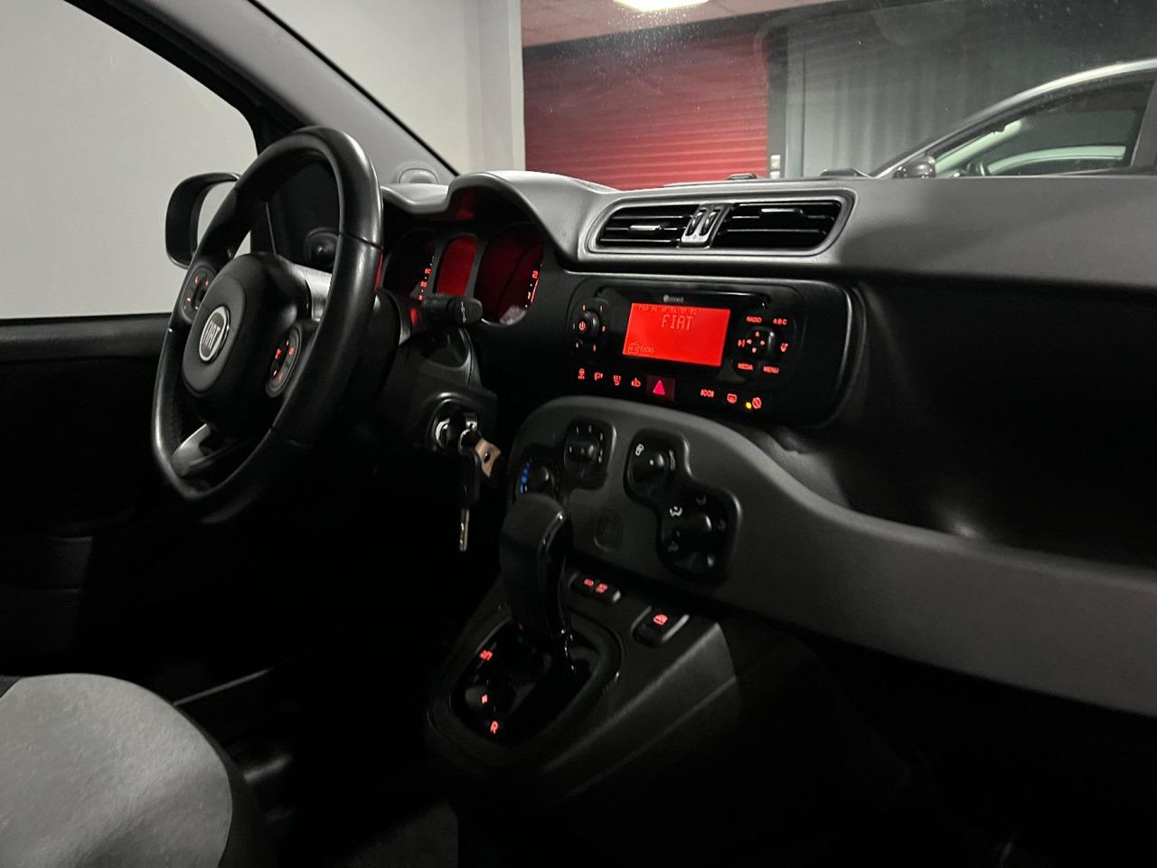 Fiat New Panda 0.9 TwinAir Turbo S&S Lounge Dual logic