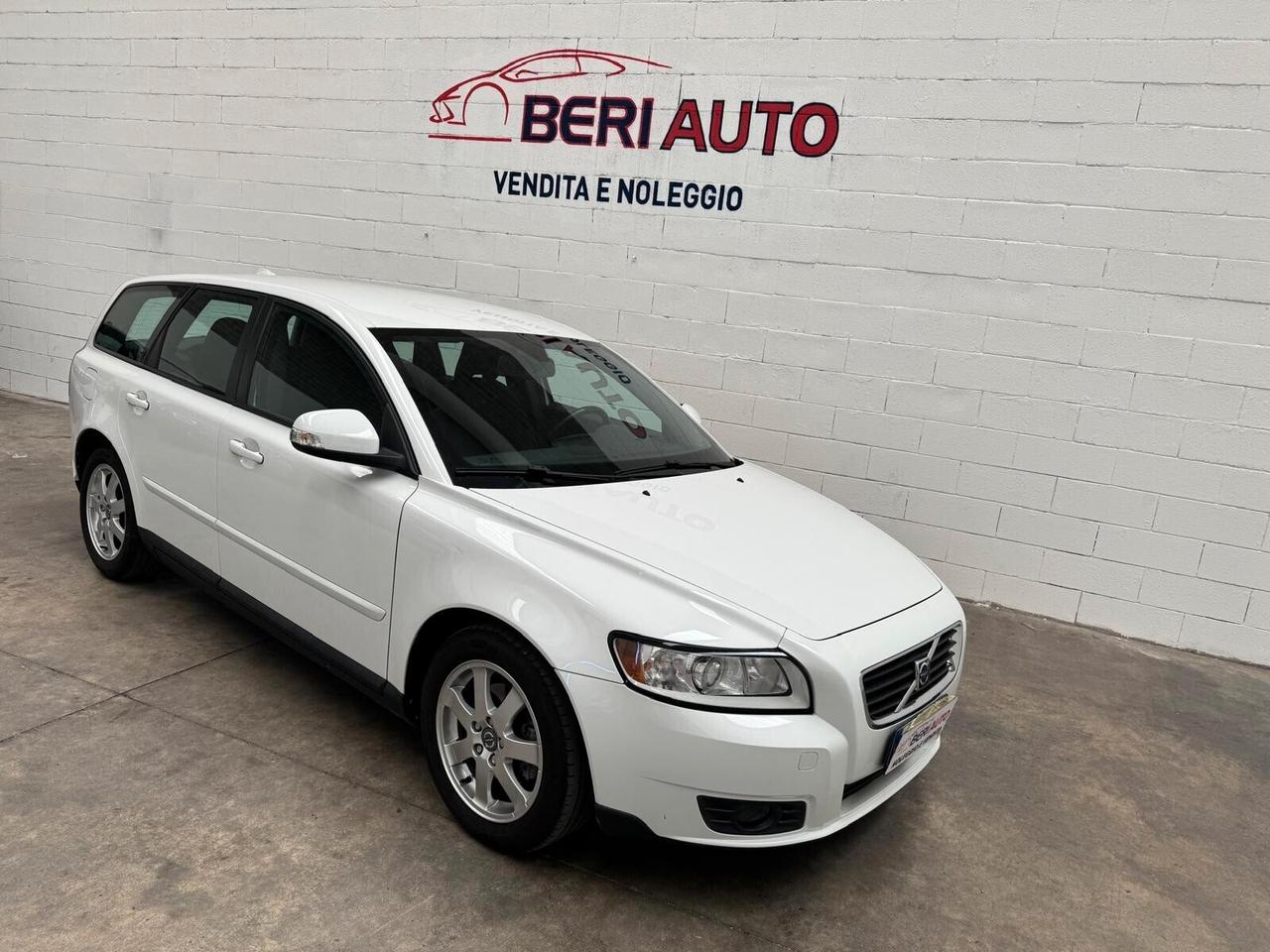 Volvo V50 allestimento R-design