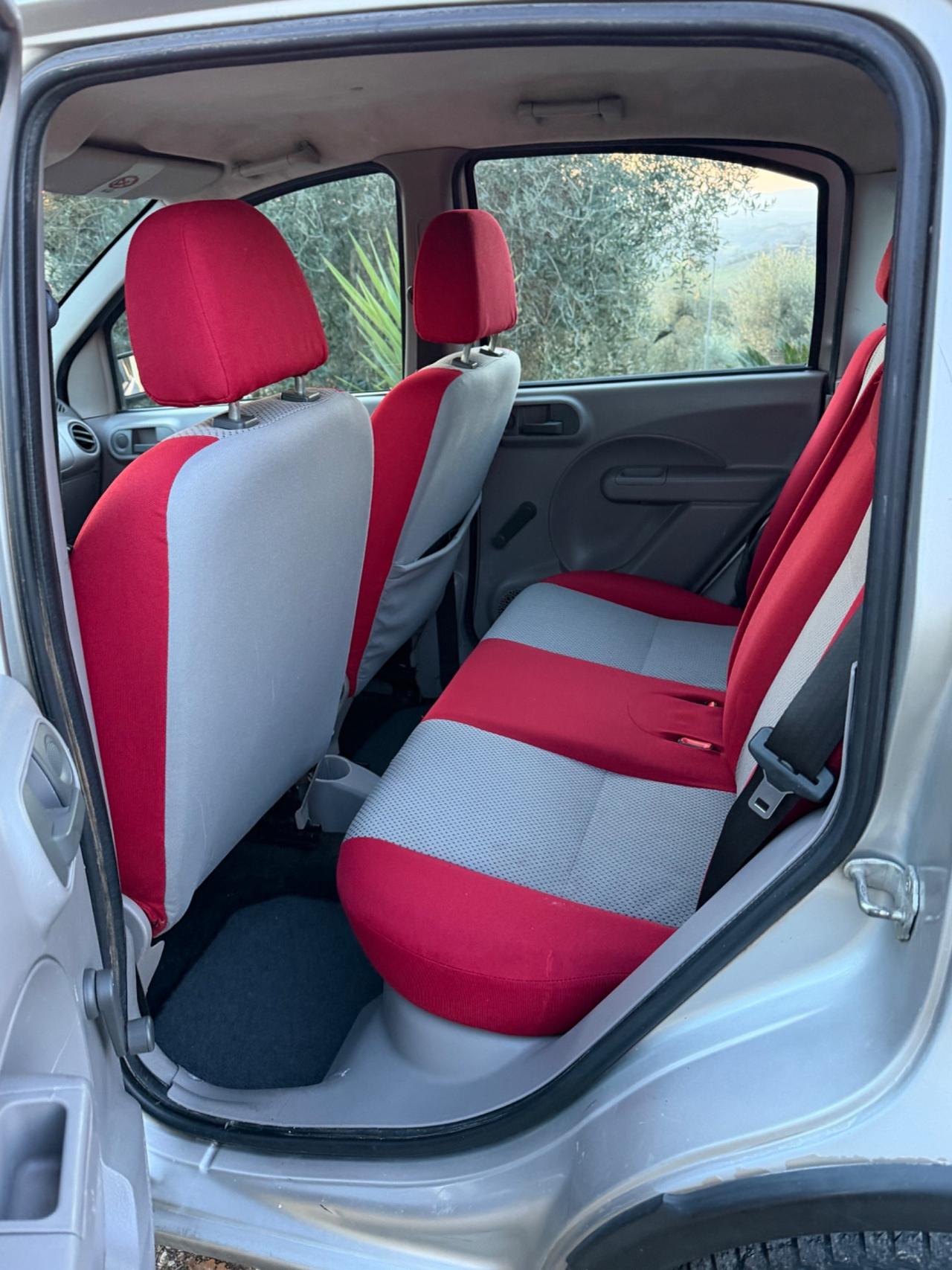 Fiat Panda 4x4 multijet climbing