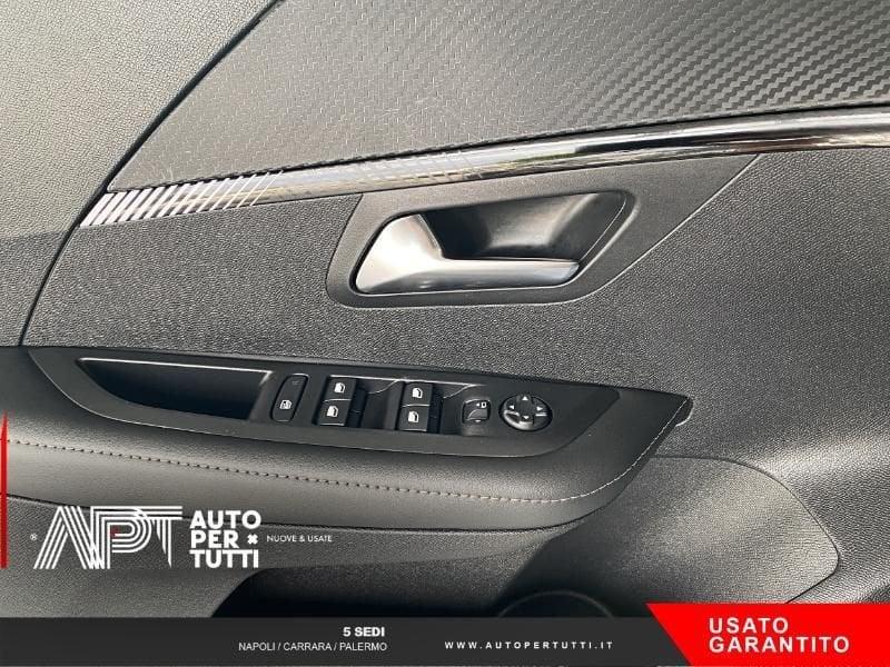 Peugeot 208 208 1.2 hybrid Allure 110cv e-dcs 6