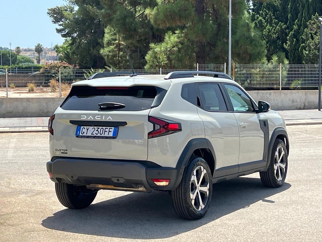 Dacia Duster Hybrid 140 CV Journey 2025