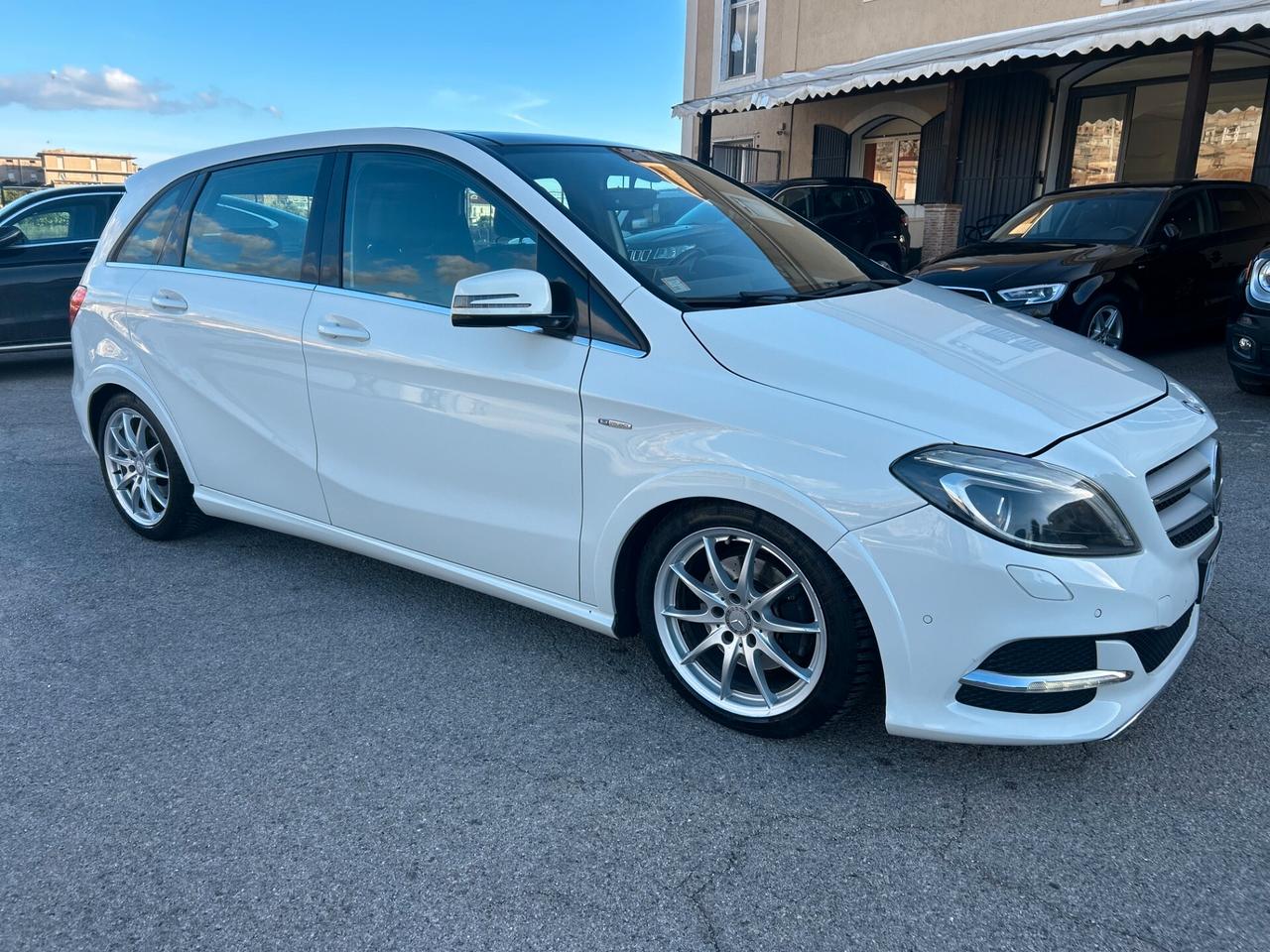 Mercedes-benz B 200 CDI BlueEFFICIENCY Premium