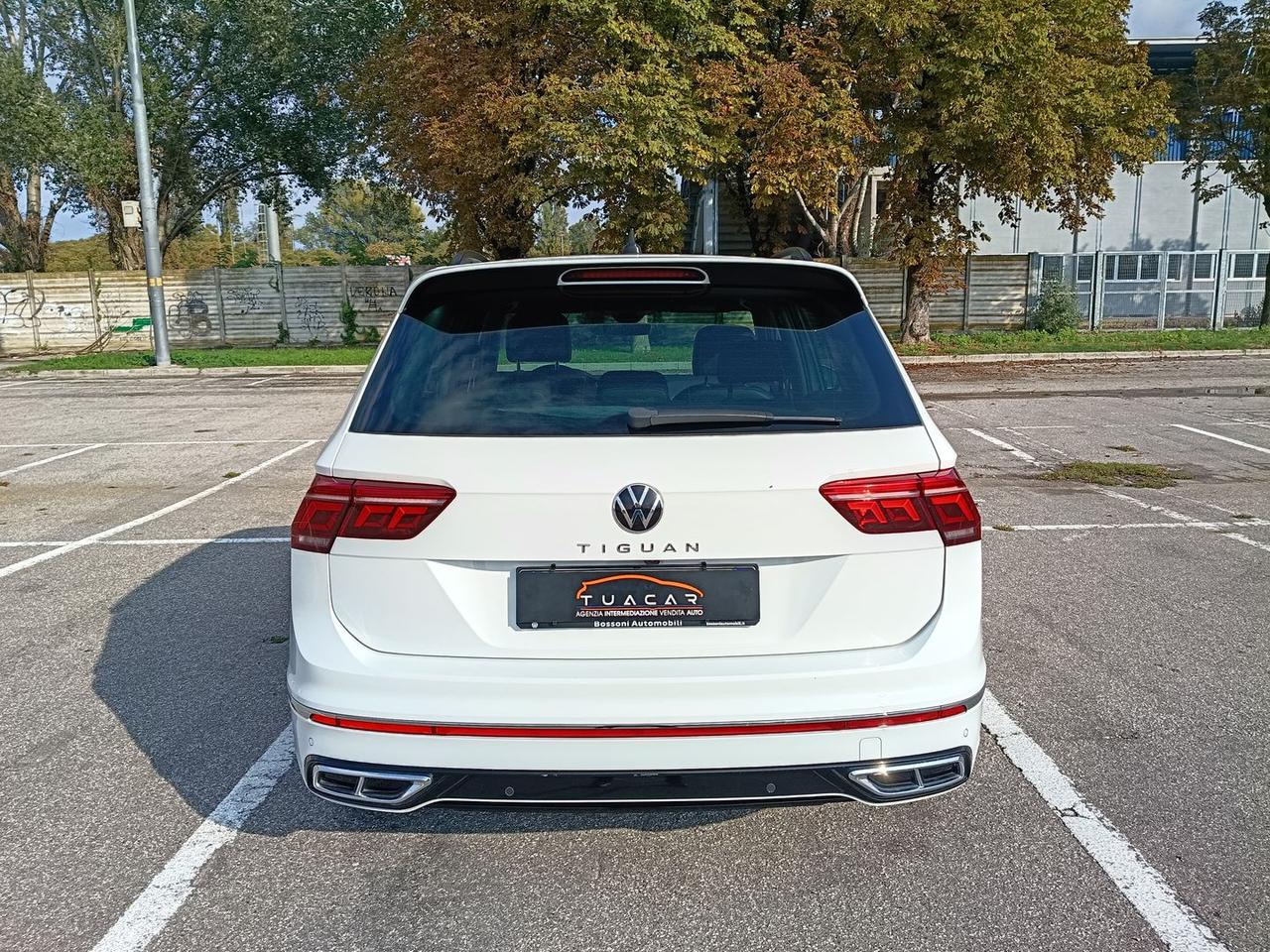 Volkswagen Tiguan R-LINE #50664