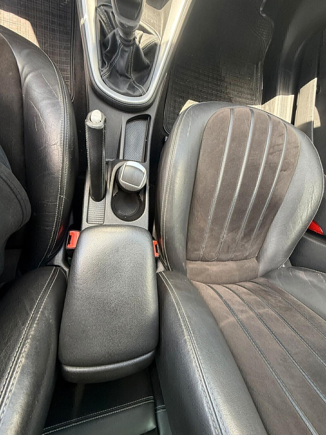 Lancia Delta 1.4 T-Jet 120 CV Platino Ecochic GPL