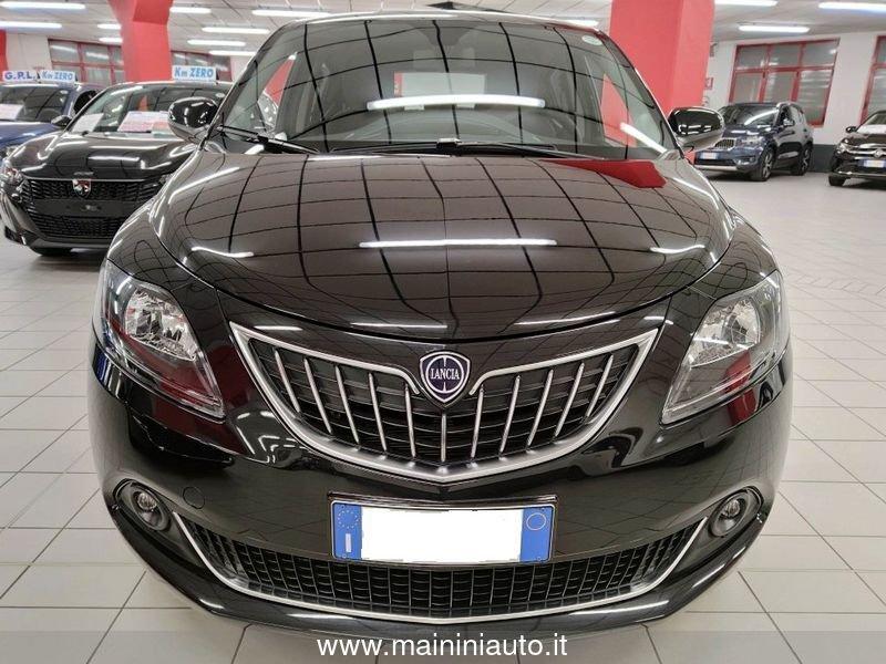 Lancia Ypsilon 1.0 Hybrid 70cv 5P Platino + Car Play m