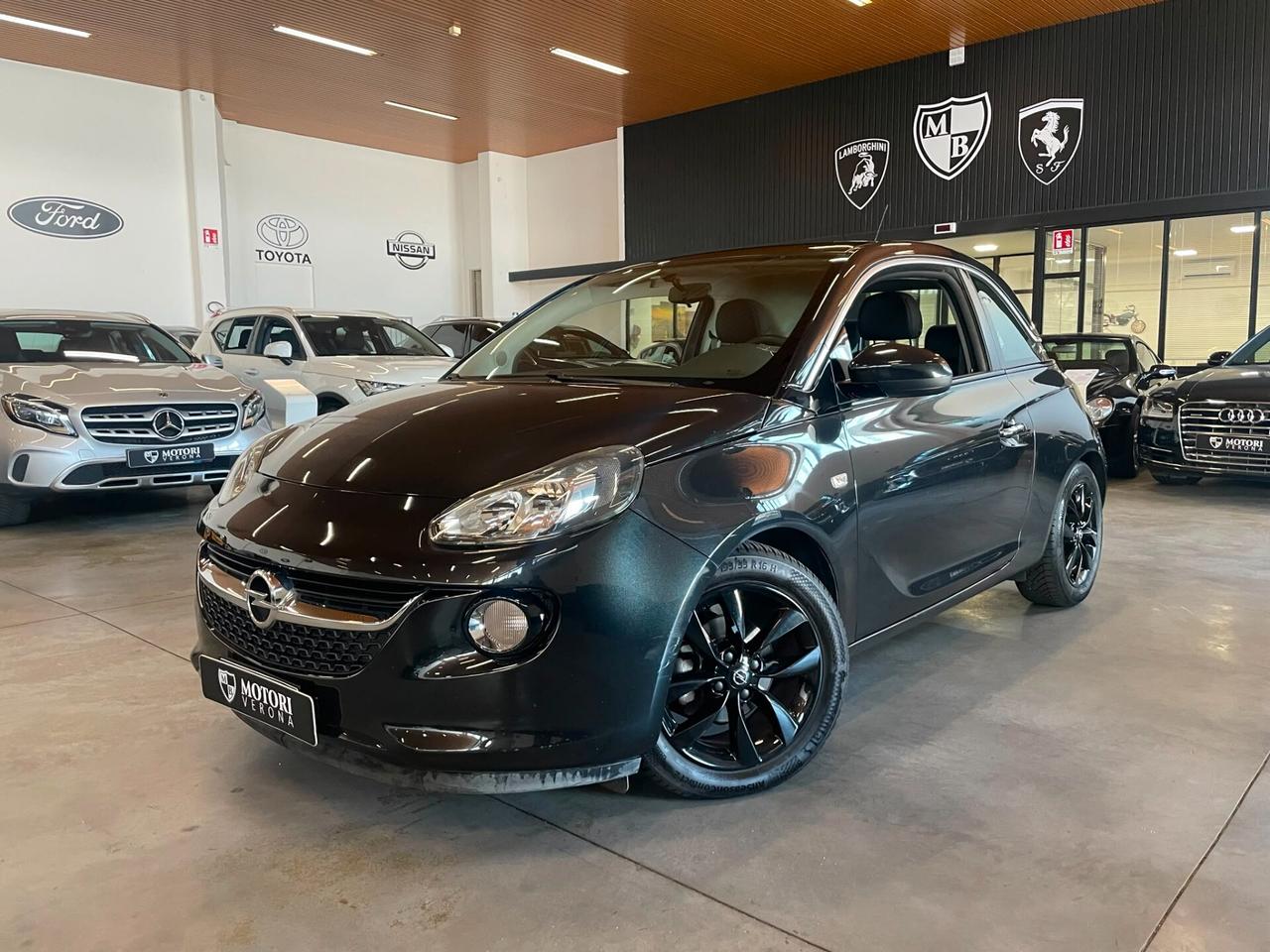 Opel Adam 1.2 70 CV Glam