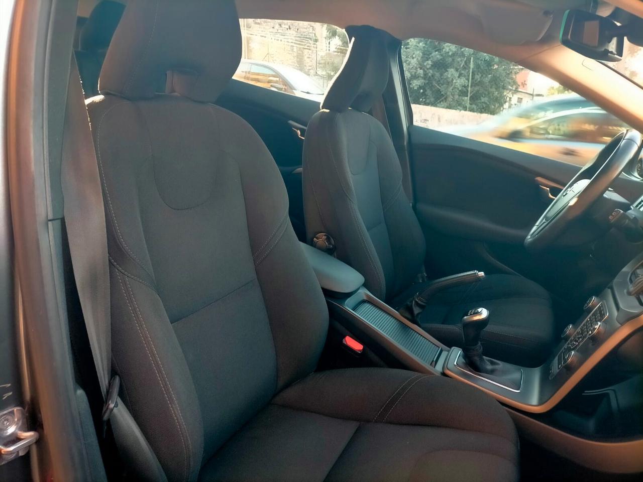 Volvo V40 Cross Country D2 Style Plus