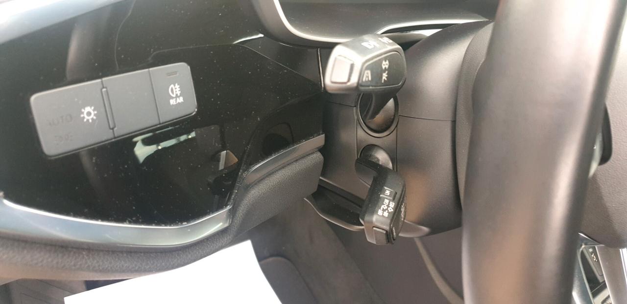 Audi Q3 1.5 TFSI 150 CV Business