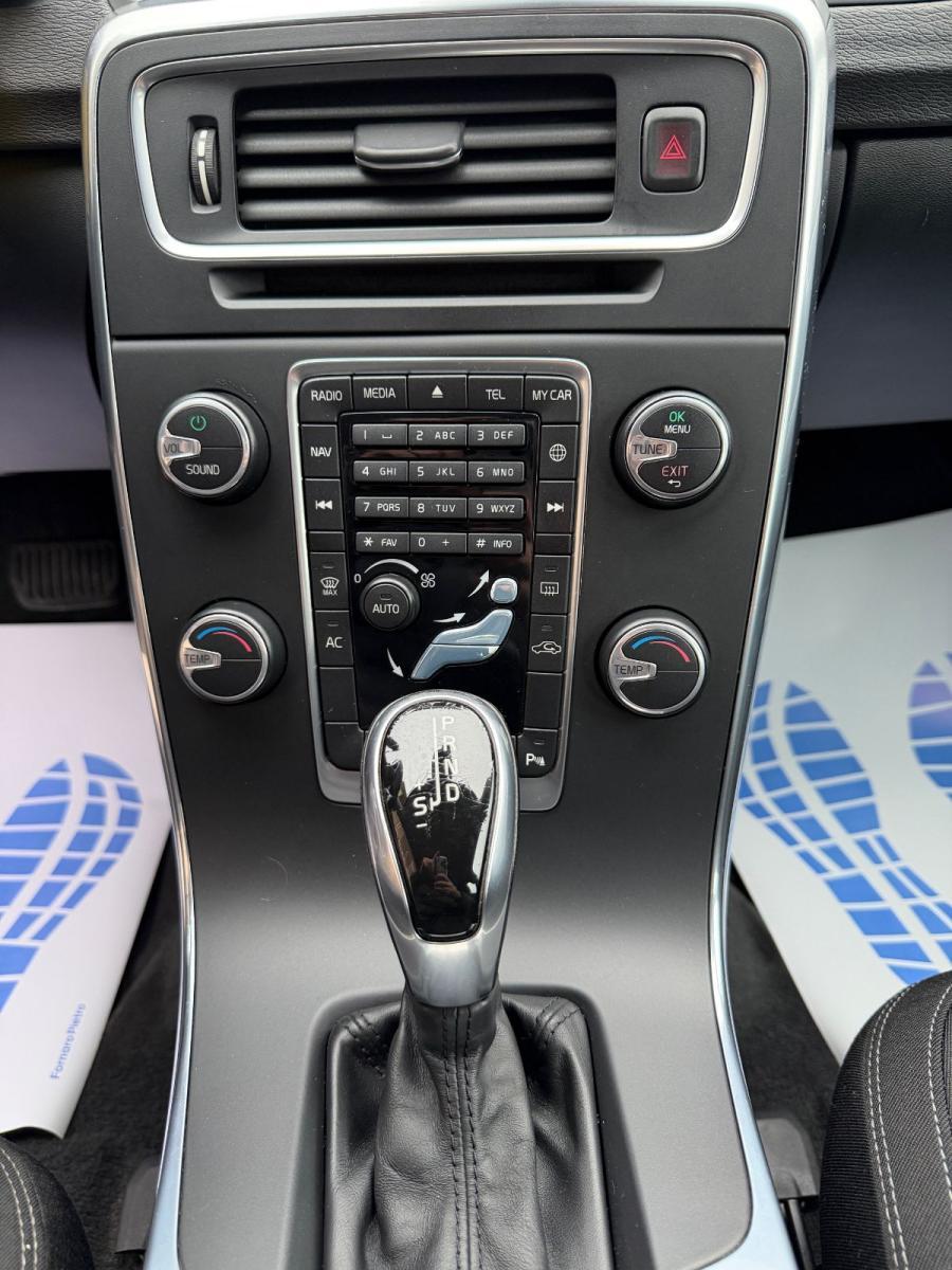 VOLVO - V60 - D2 Powershift