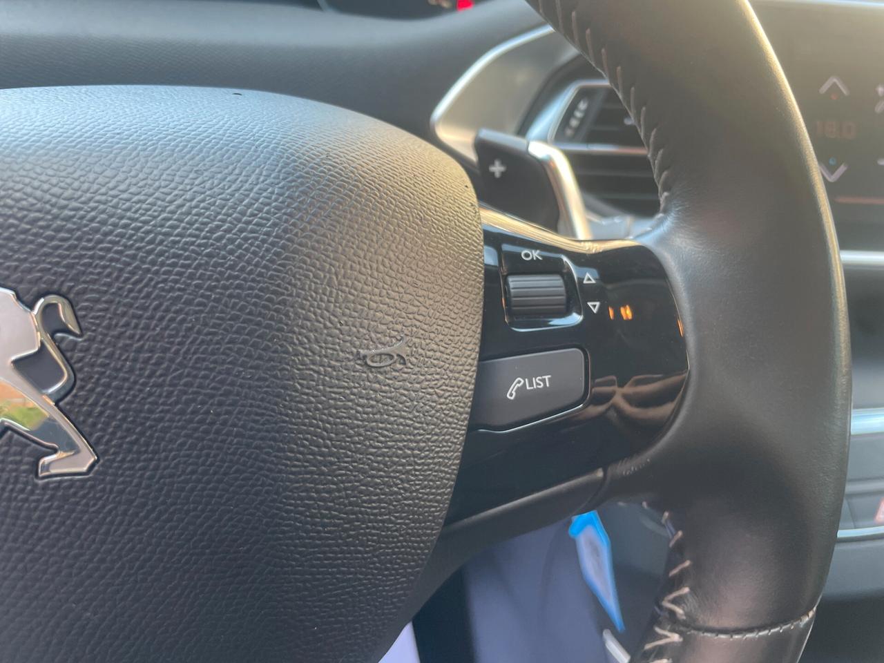 Peugeot 308 UNICO PROPRIETARIO - AUTOMATICA NEOPATENTATI