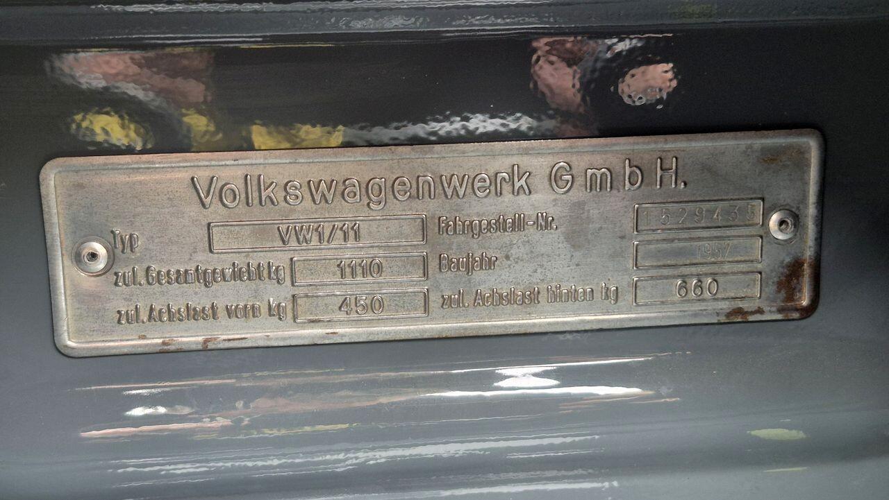 Volkswagen Maggiolino “Ovalino“ Standard Ragtop Sunroof - 1957