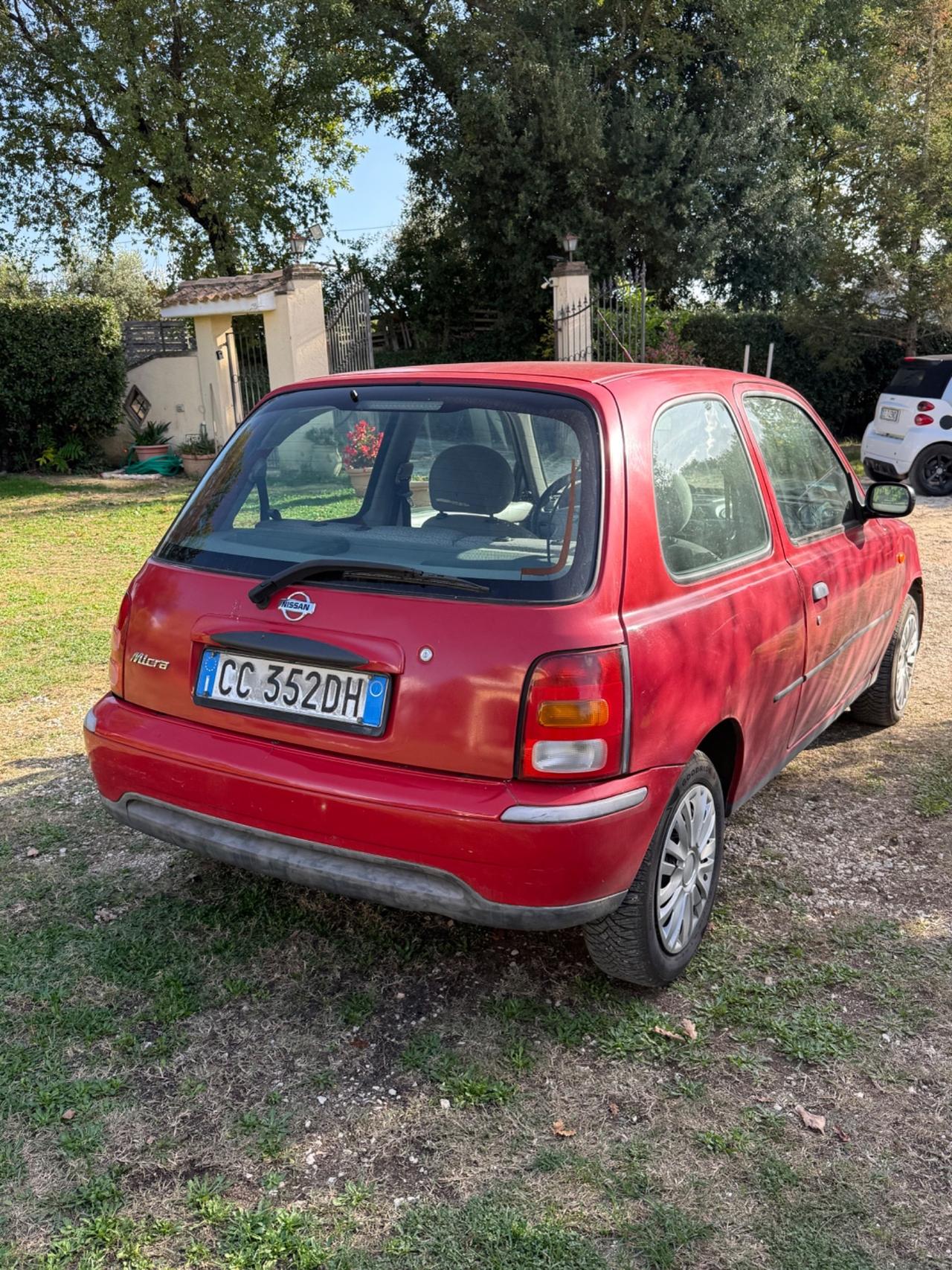 Nissan Micra 1.0 16V 3 porte Visia