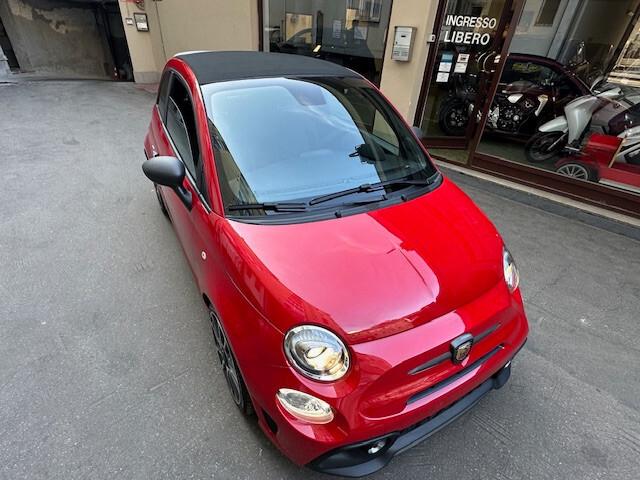 Abarth 695C 1.4 Turbo T-Jet CV 180