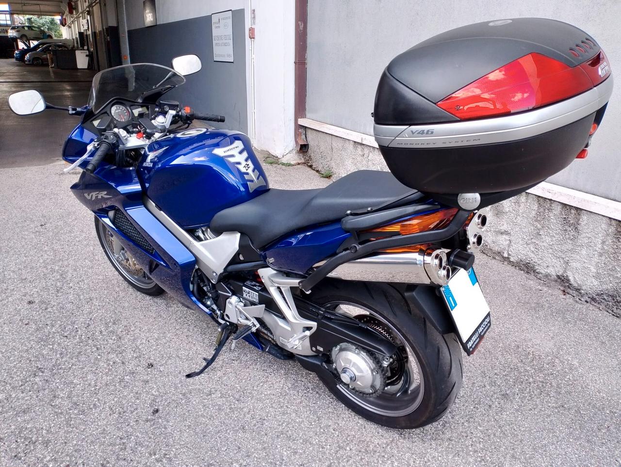 Honda VFR 800