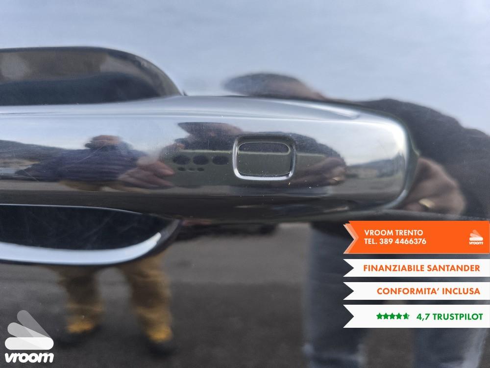 VOLVO XC60 (2017-->) XC60 B4 (d) AWD Geartronic...