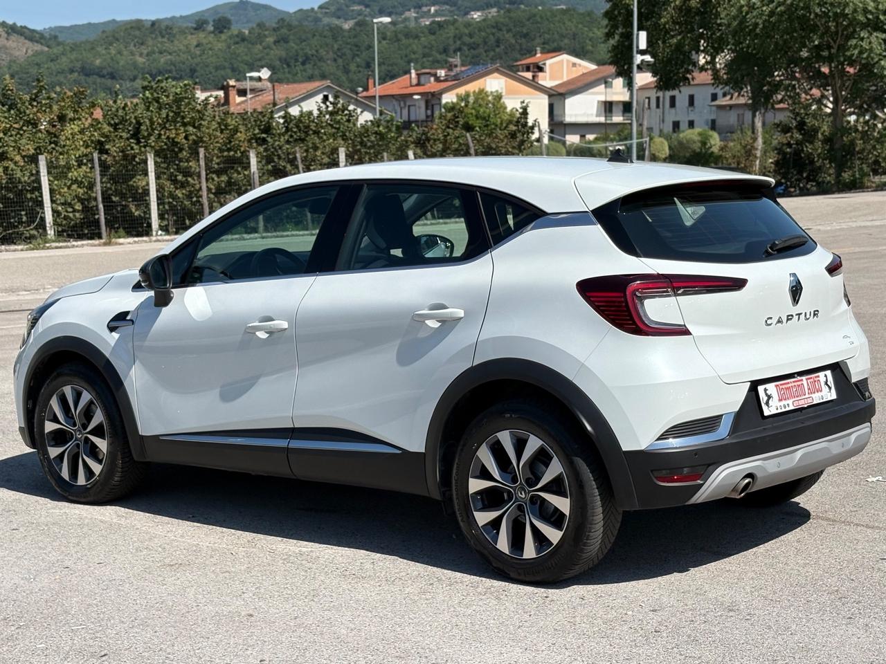 Renault Captur TCe 100 CV GPL ORIGINALE FULL/LED