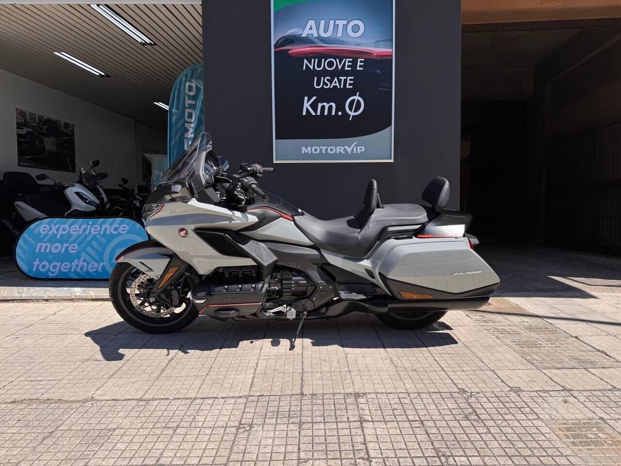 Honda GL 1800 Gold Wing DA 235 € AL MESE