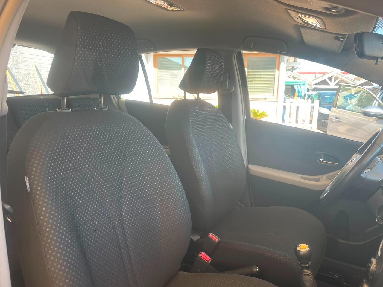 Toyota Yaris 1.4 D-4D DPF 5 porte Sol