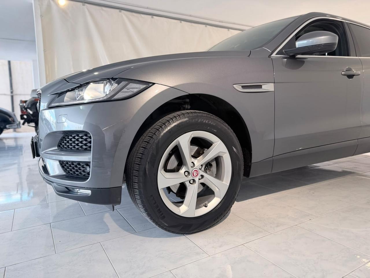JAGUAR F-PACE PORTFOLIO 2.0AWD 180CV PRONTA CONSEGNA