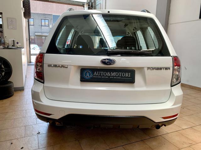 Subaru Forester Forester III 2.0 XS mt 4x4