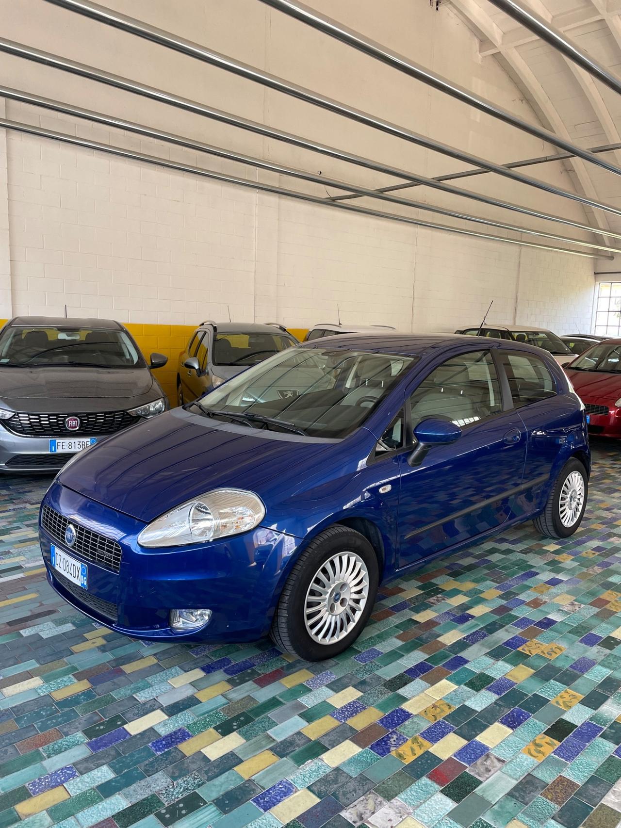 Fiat Grande Punto 1.3 MJT 75 CV 3 porte Active