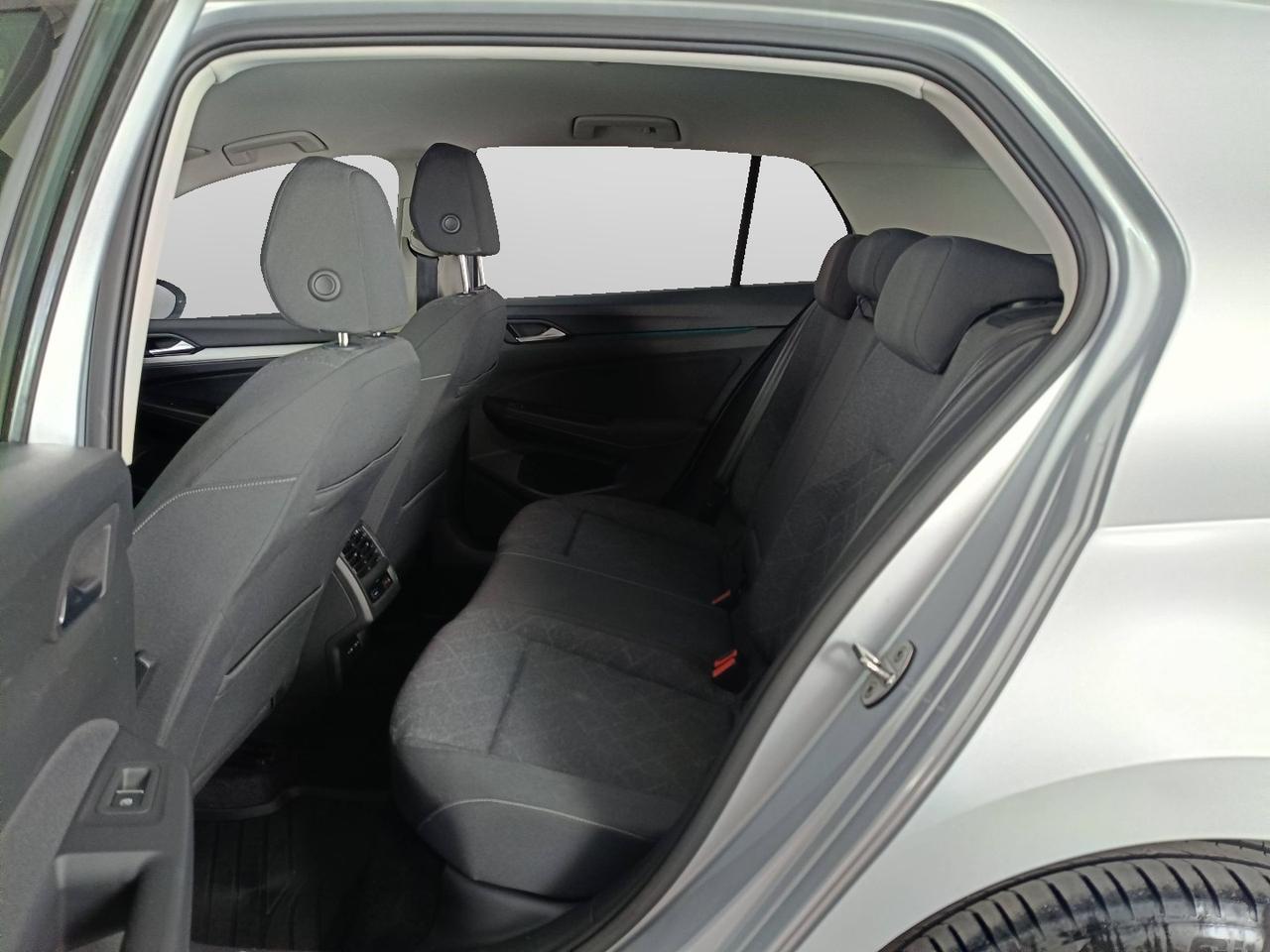 VOLKSWAGEN Golf VIII 2020 - Golf 2.0 tdi Life 115cv dsg