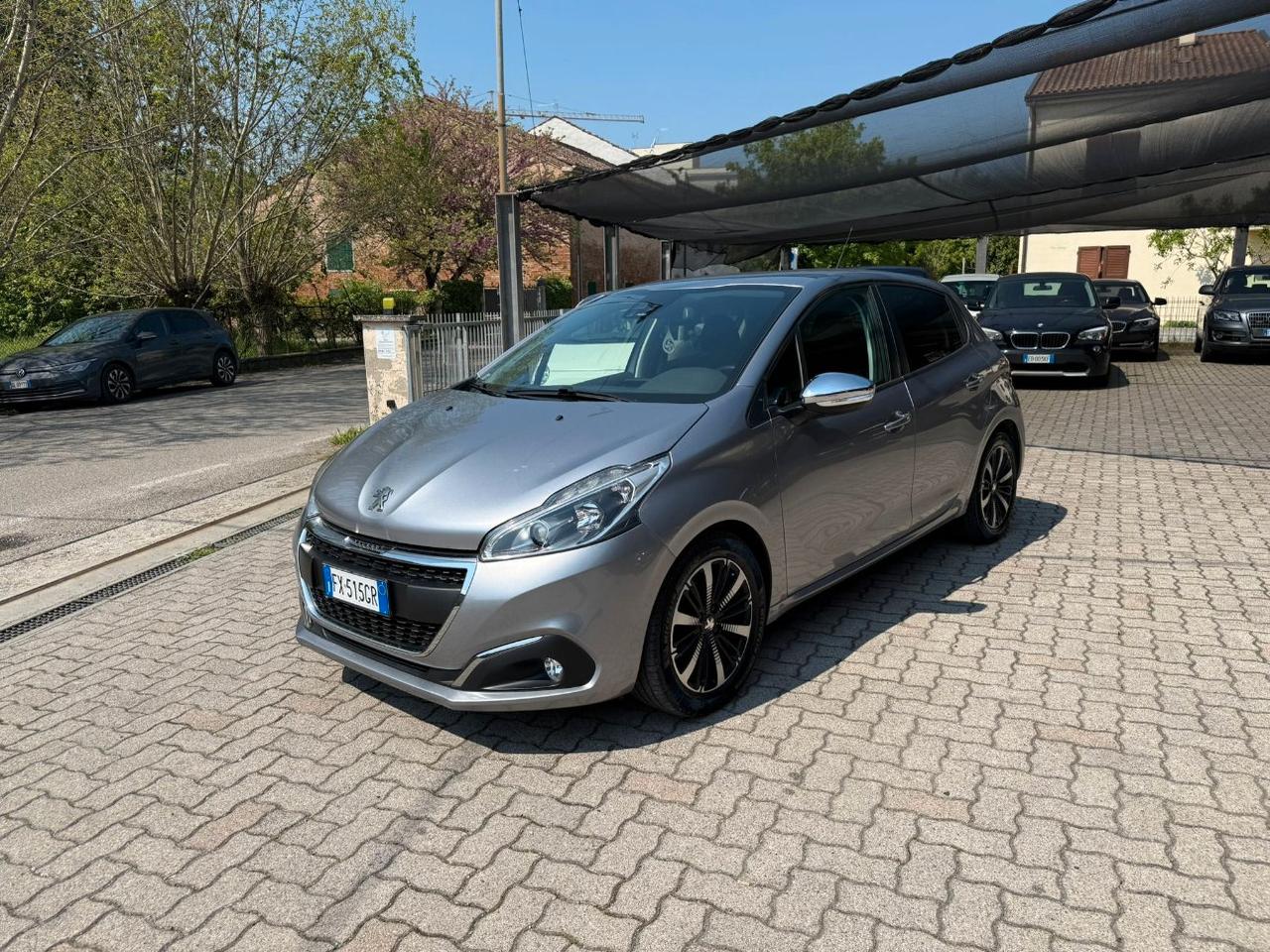 Peugeot 208 5 Porte 208 5p 1.5 bluehdi GT Line s&s 100cv OK NEOPATENTATO