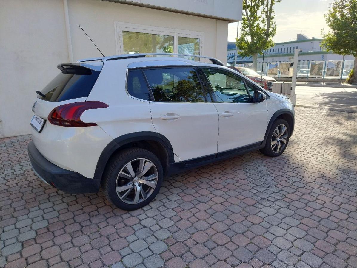 PEUGEOT - 2008 - BlueHDi 120 S&S Allure