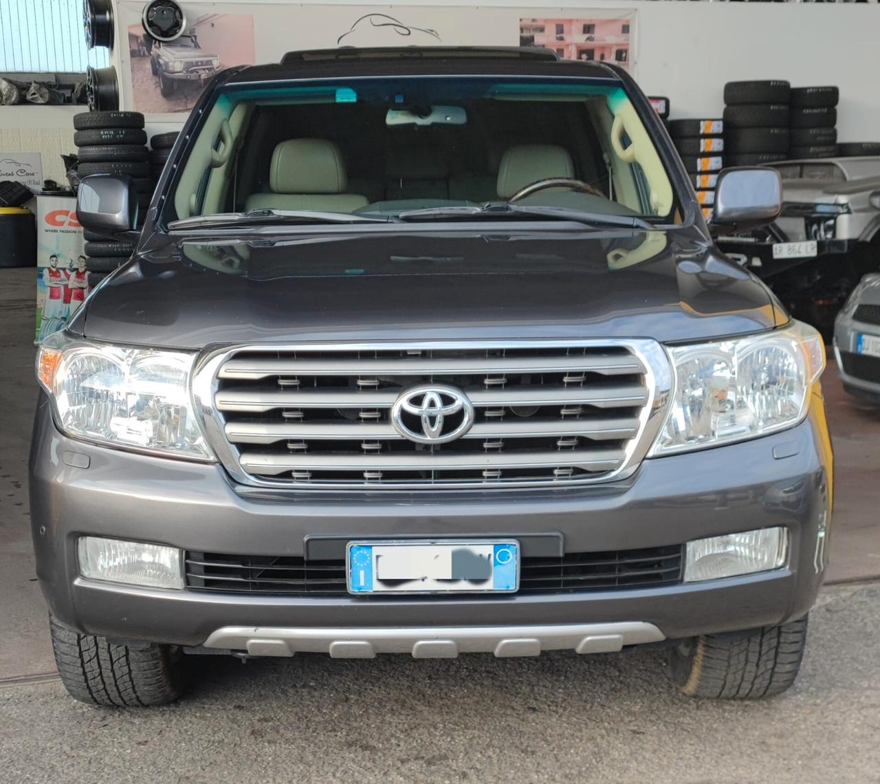 Toyota Land Cruiser 200 V8 4.5 D4-D