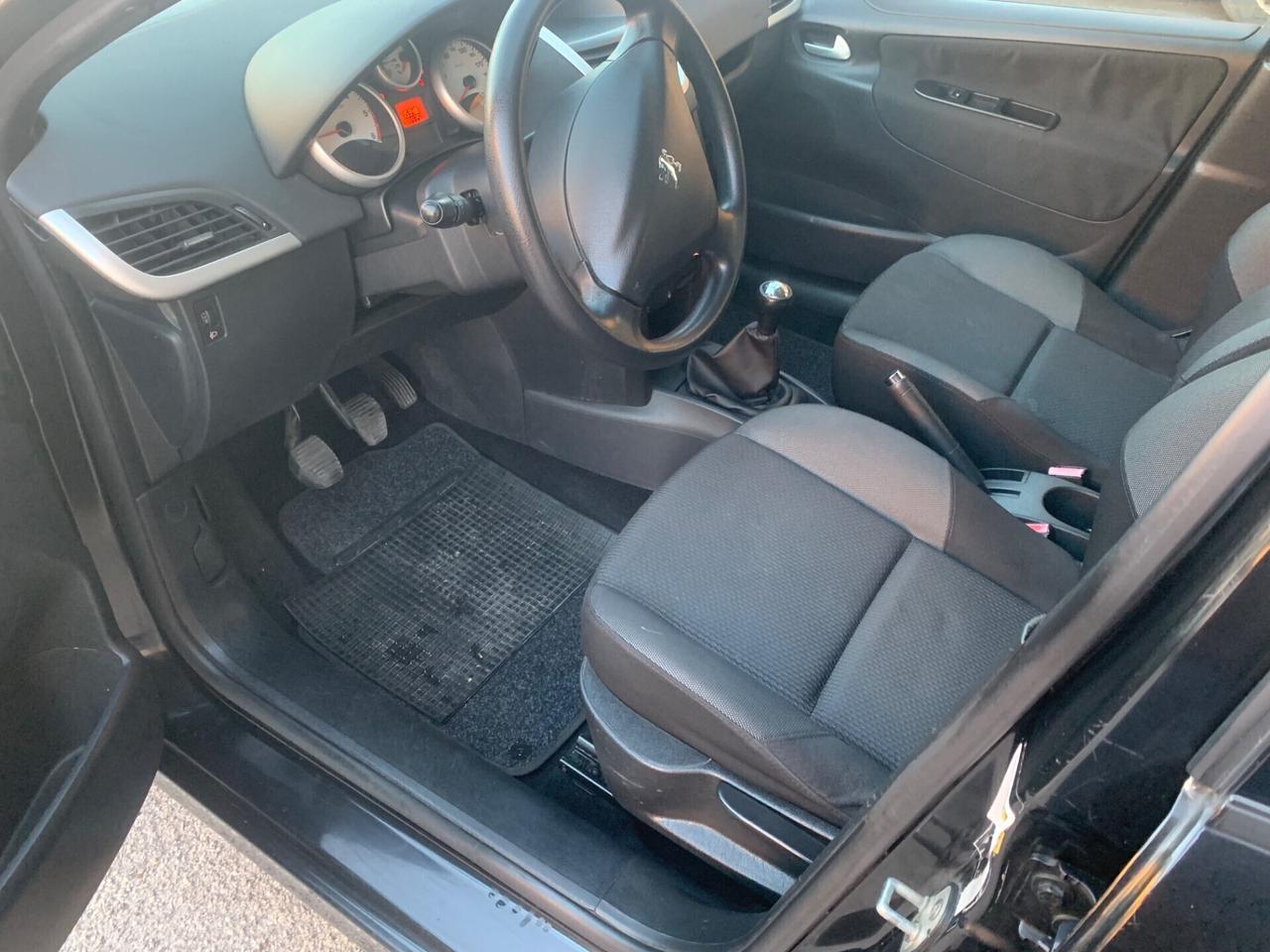 Peugeot 207 1.6 HDi 90CV 5p. Energie Sport