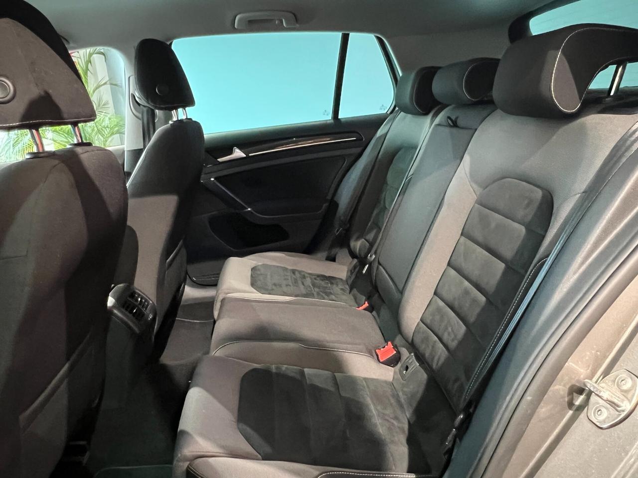 Volkswagen Golf 1.6 TDI 110 CV DSG 5p. Highline