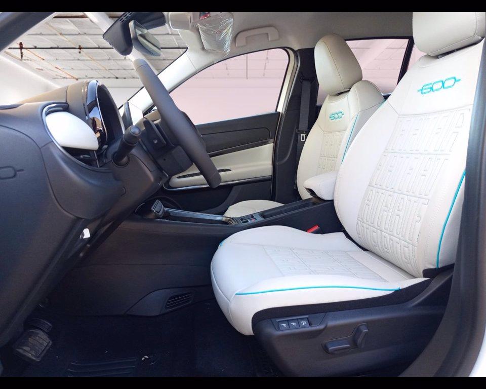 FIAT 600 1.2 hybrid La Prima 110cv auto del 2026