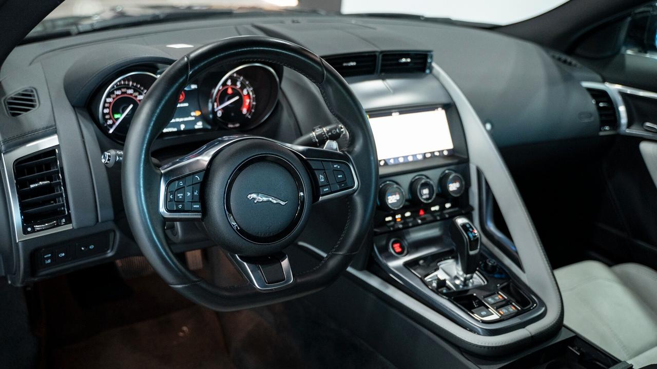 Jaguar F-Type COUPE 2.0 RWD 300CV R DYNAMIC AUTO XENO NAVI PELLE FULL OPTIONAL