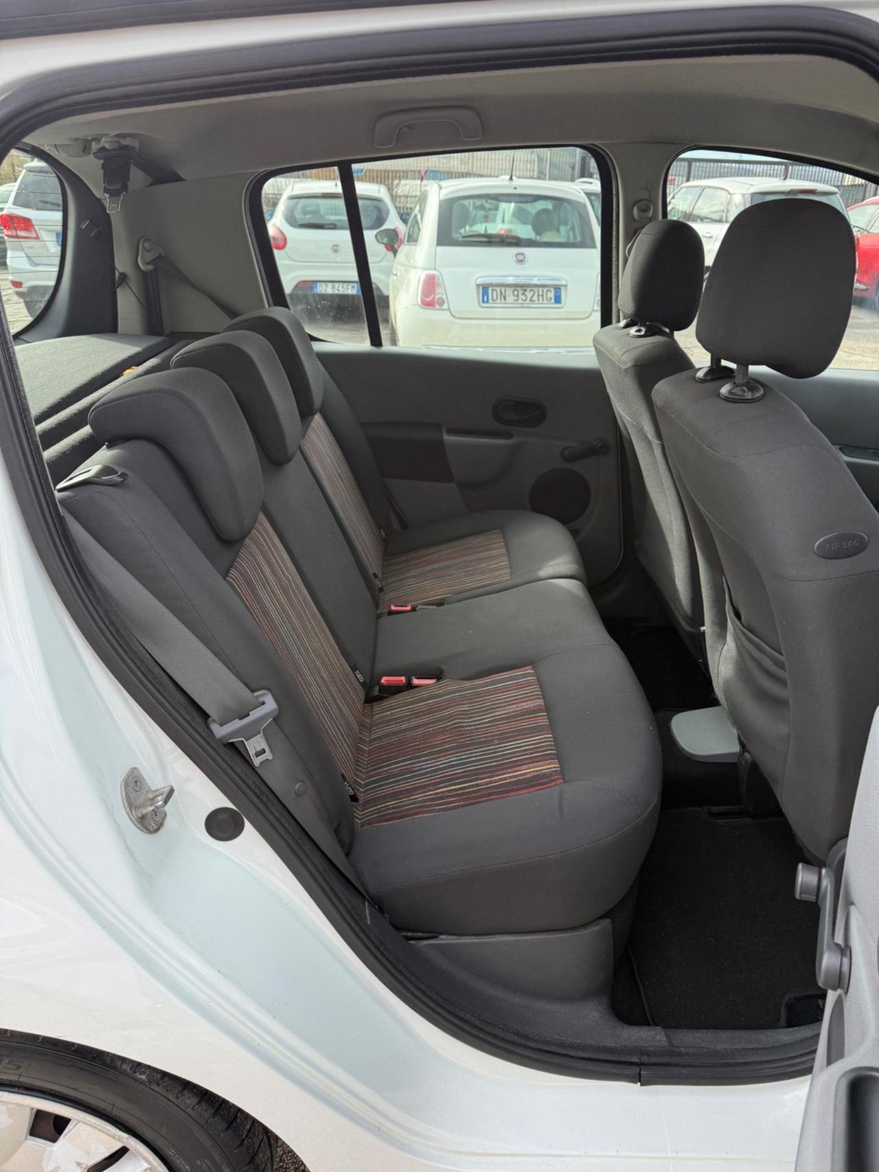 Renault Modus Grand 1.2 16V Dynamique