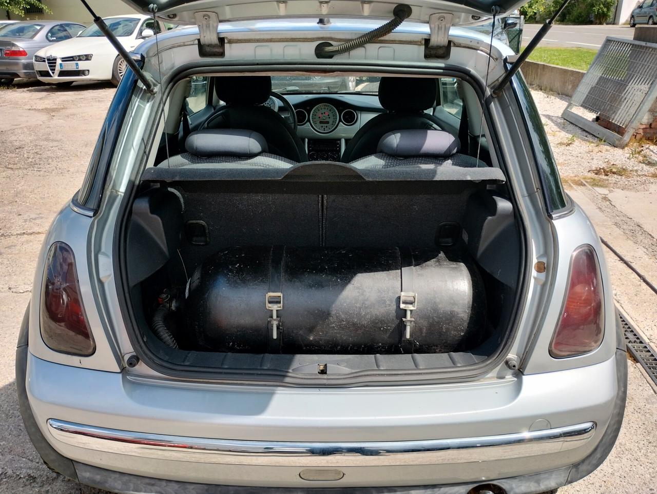 MINI 1.6 Metano 16V One de luxe 2004
