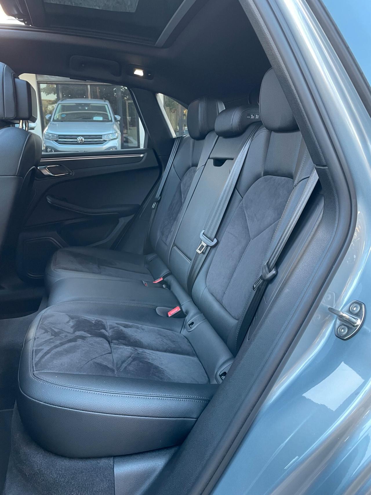 PORSCHE Macan 2.0 245CV Auto AWD - 2021